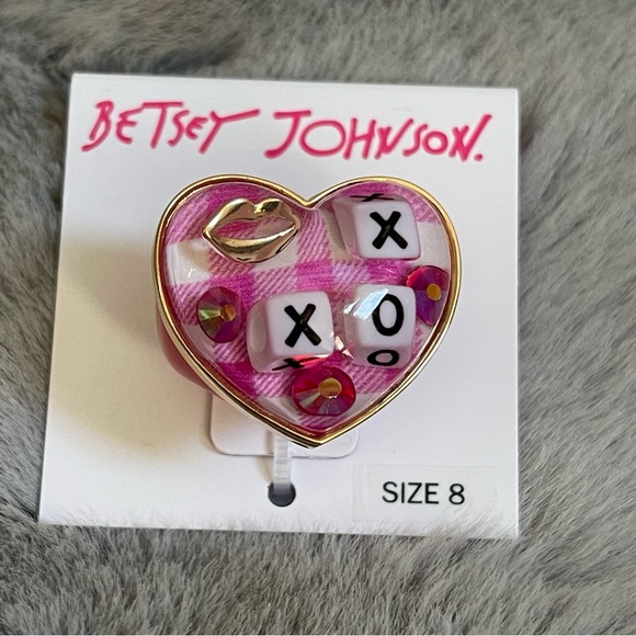 Betsey Johnson Jewelry - Betsy Johnson pink Heart ❤️Ring with XO and lips 💋size 8